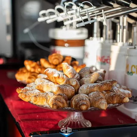 Grand Excelsior 세니갈리아