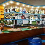 Grand Excelsior Σενιγκάλια